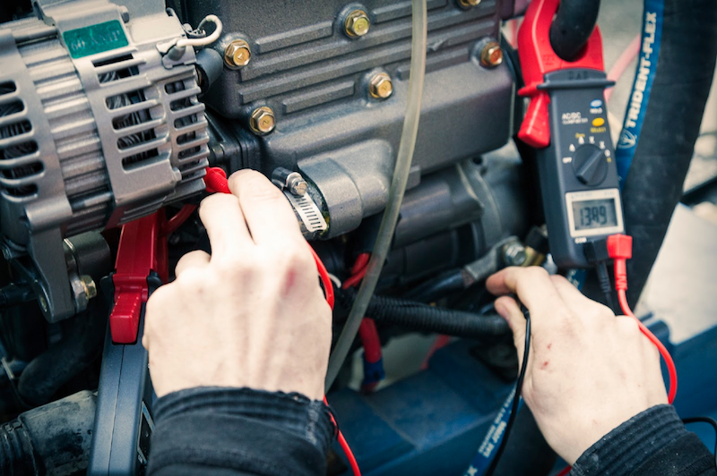 Engine / Multimeter